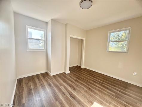 2044 E 29th Street Lorain OH 44055