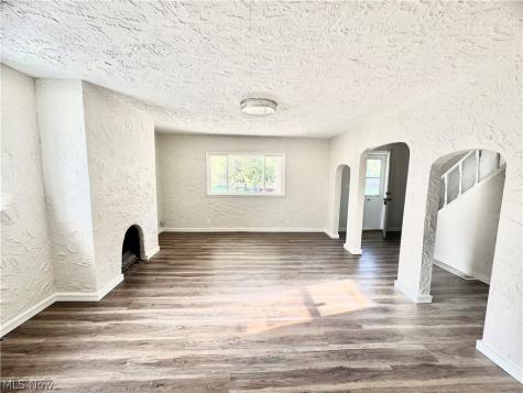 2044 E 29th Street Lorain OH 44055
