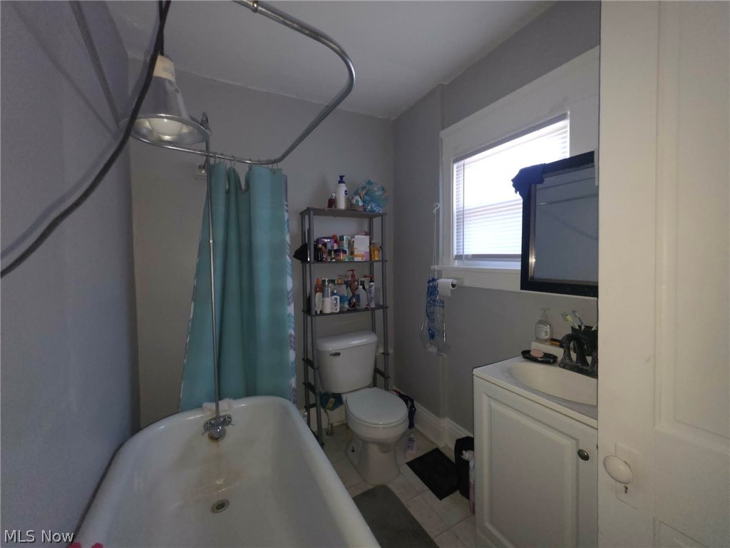 1203 Woodland Street NW Warren OH 44483