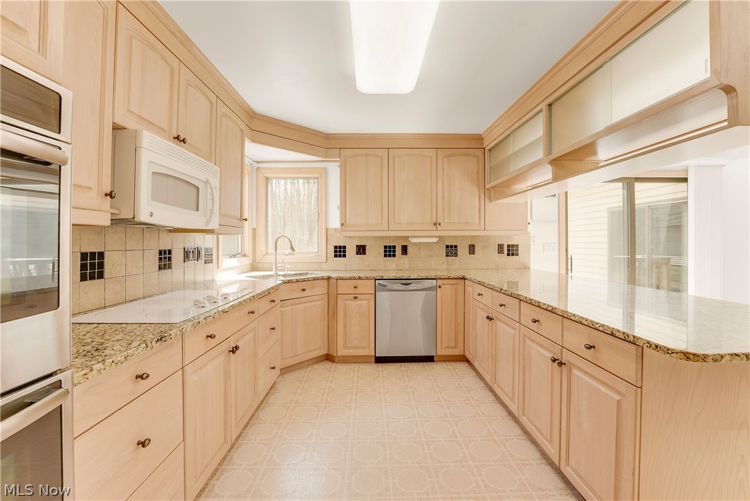 13015 Pearl Road Chardon OH 44024