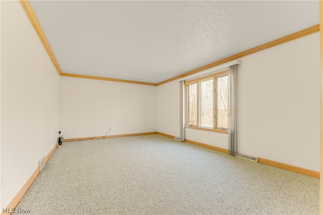 13015 Pearl Road Chardon OH 44024