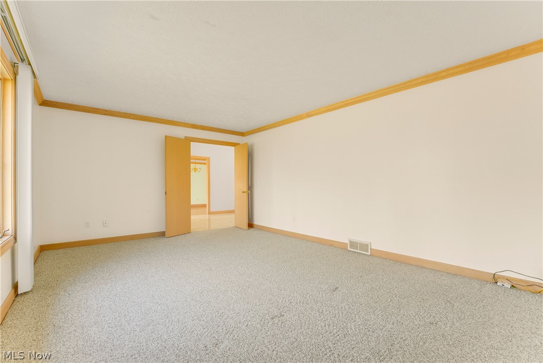 13015 Pearl Road Chardon OH 44024