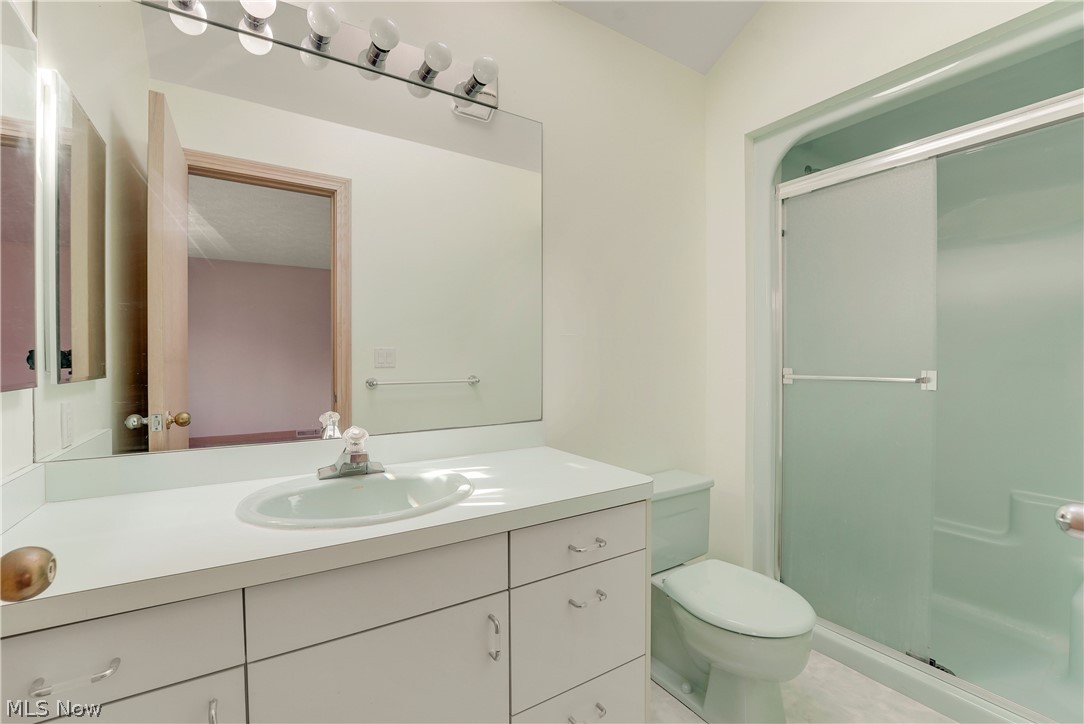 13015 Pearl Road Chardon OH 44024