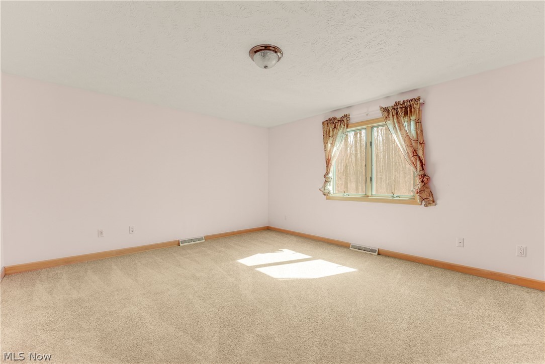 13015 Pearl Road Chardon OH 44024