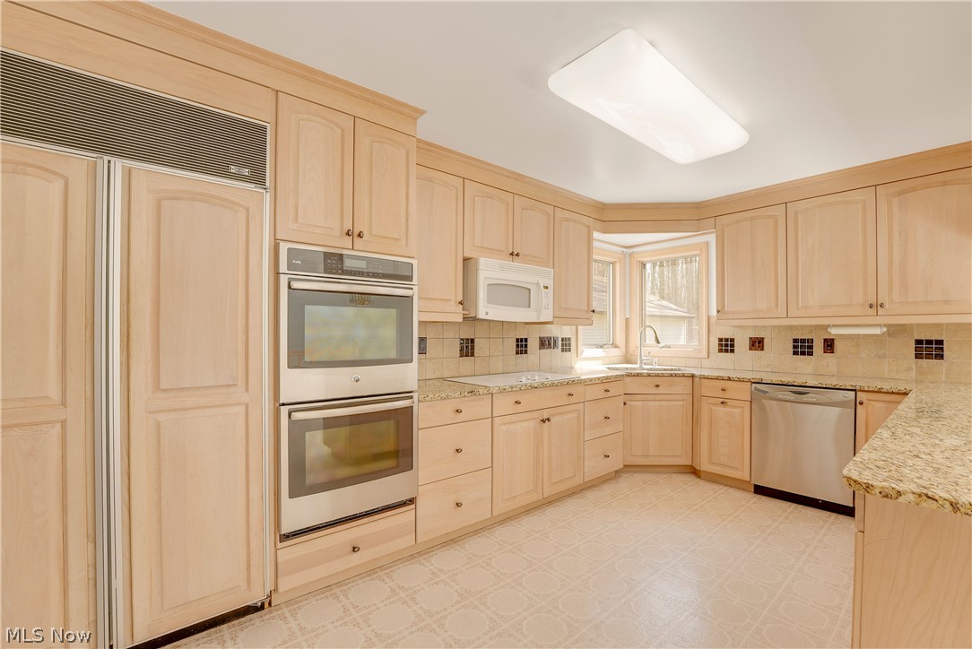 13015 Pearl Road Chardon OH 44024