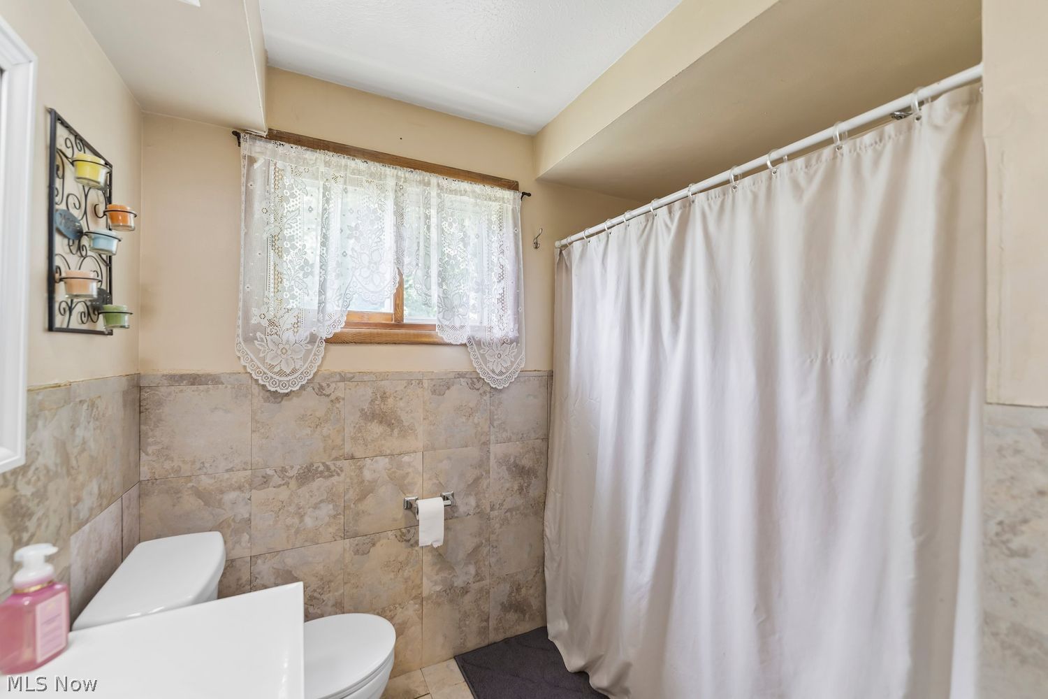 28546 Spruce Drive North Olmsted OH 44070