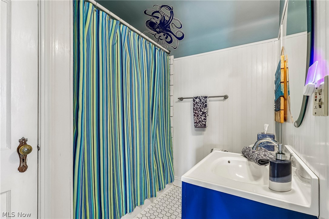 19730 Laurel Avenue Rocky River OH 44116