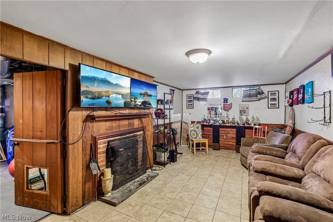 19730 Laurel Avenue Rocky River OH 44116
