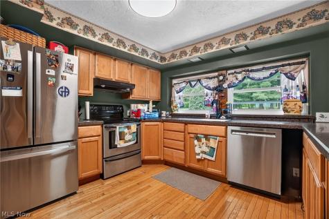 13300 Old State Road Huntsburg OH 44046
