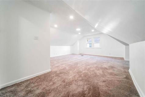 3114 W 160th Street Cleveland OH 44111
