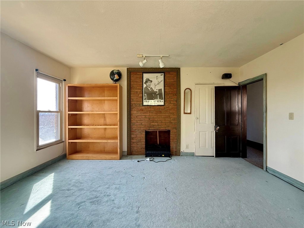 305 Gardendale Street East Liverpool OH 43920