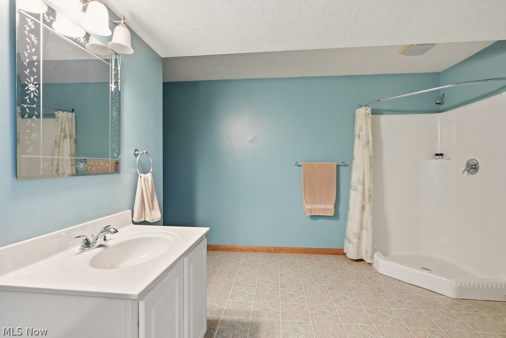 11245 Wellington Drive Chardon OH 44024