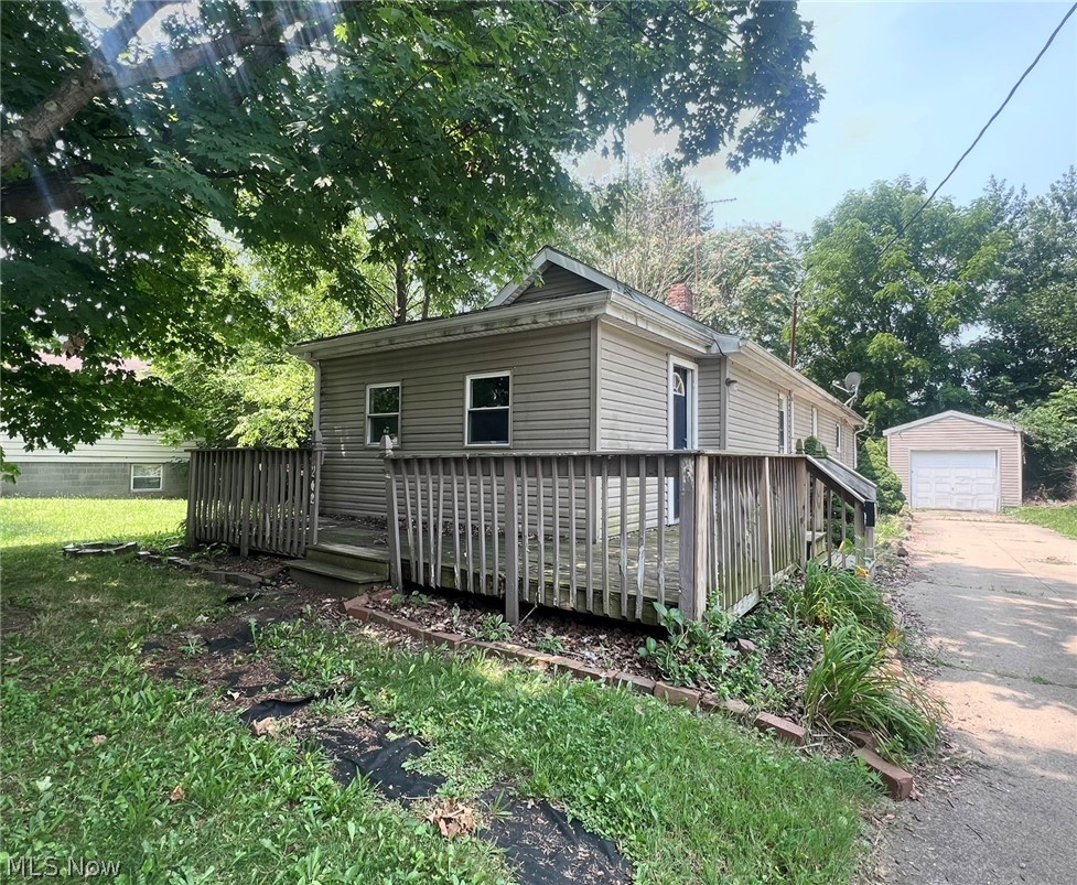 212 Pauline Avenue Akron OH 44312