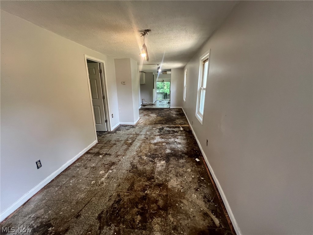 212 Pauline Avenue Akron OH 44312
