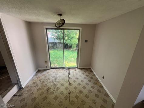 212 Pauline Avenue Akron OH 44312