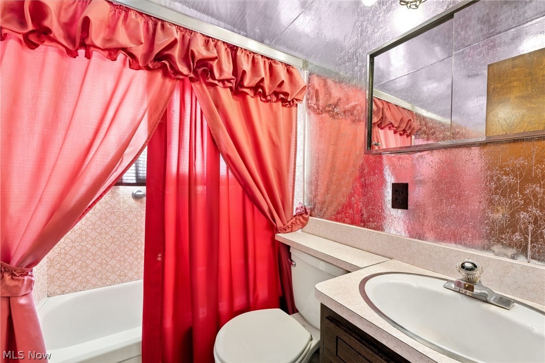 13670 Brookdale Avenue Brook Park OH 44142