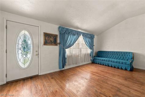 13670 Brookdale Avenue Brook Park OH 44142