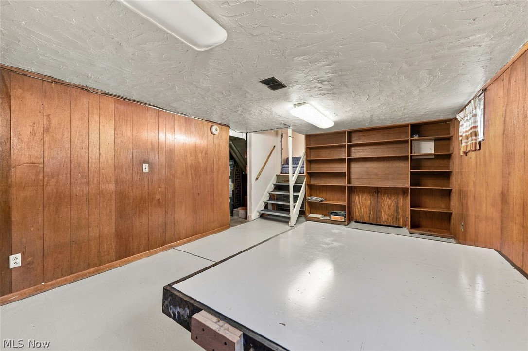 13670 Brookdale Avenue Brook Park OH 44142