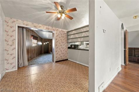 13670 Brookdale Avenue Brook Park OH 44142
