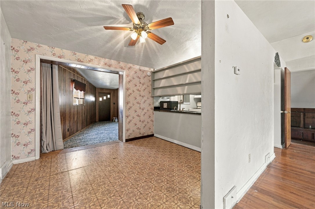 13670 Brookdale Avenue Brook Park OH 44142