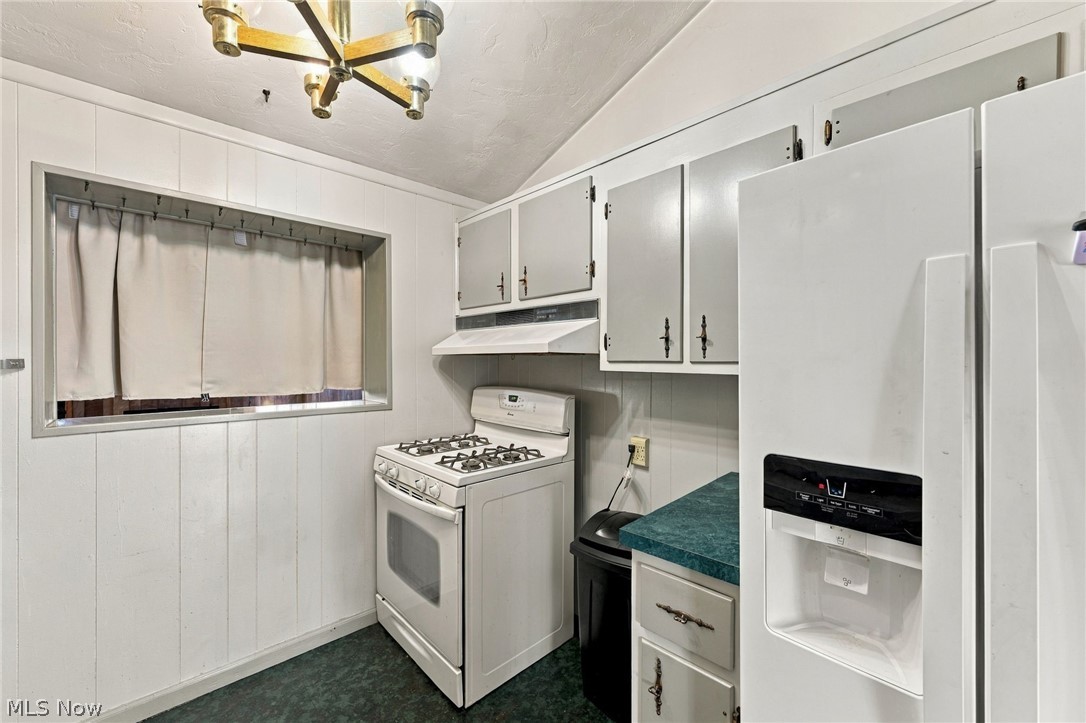 13670 Brookdale Avenue Brook Park OH 44142