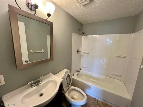 3059 E 73rd Street Cleveland OH 44104