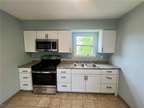 3059 E 73rd Street Cleveland OH 44104