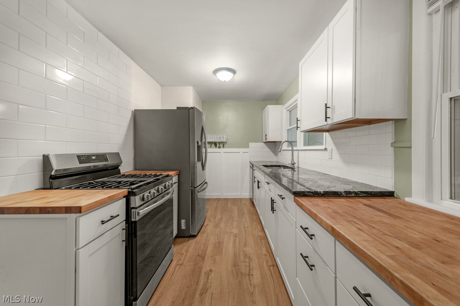 29626 Wolf Road Bay Village OH 44140
