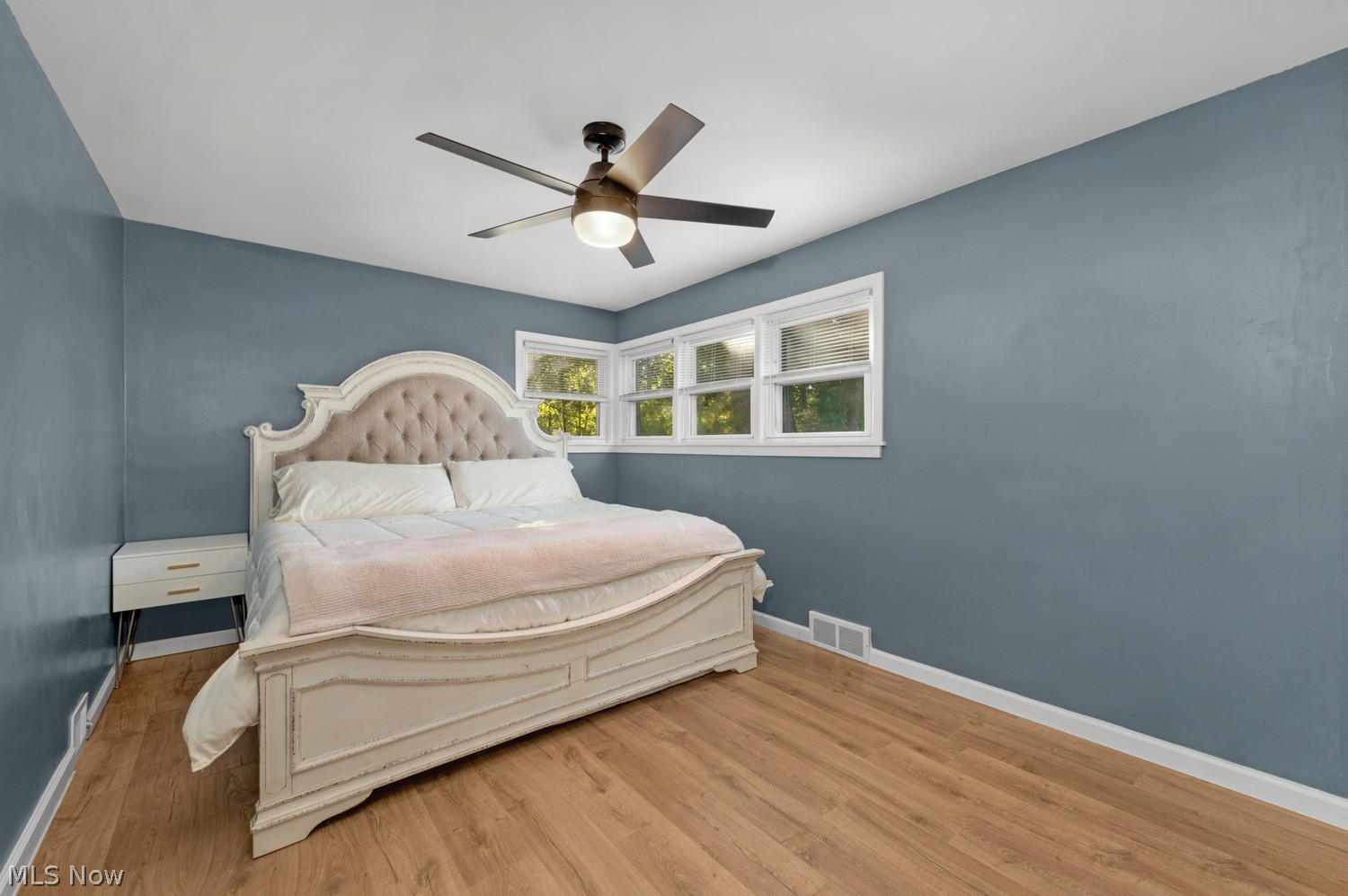 29626 Wolf Road Bay Village OH 44140