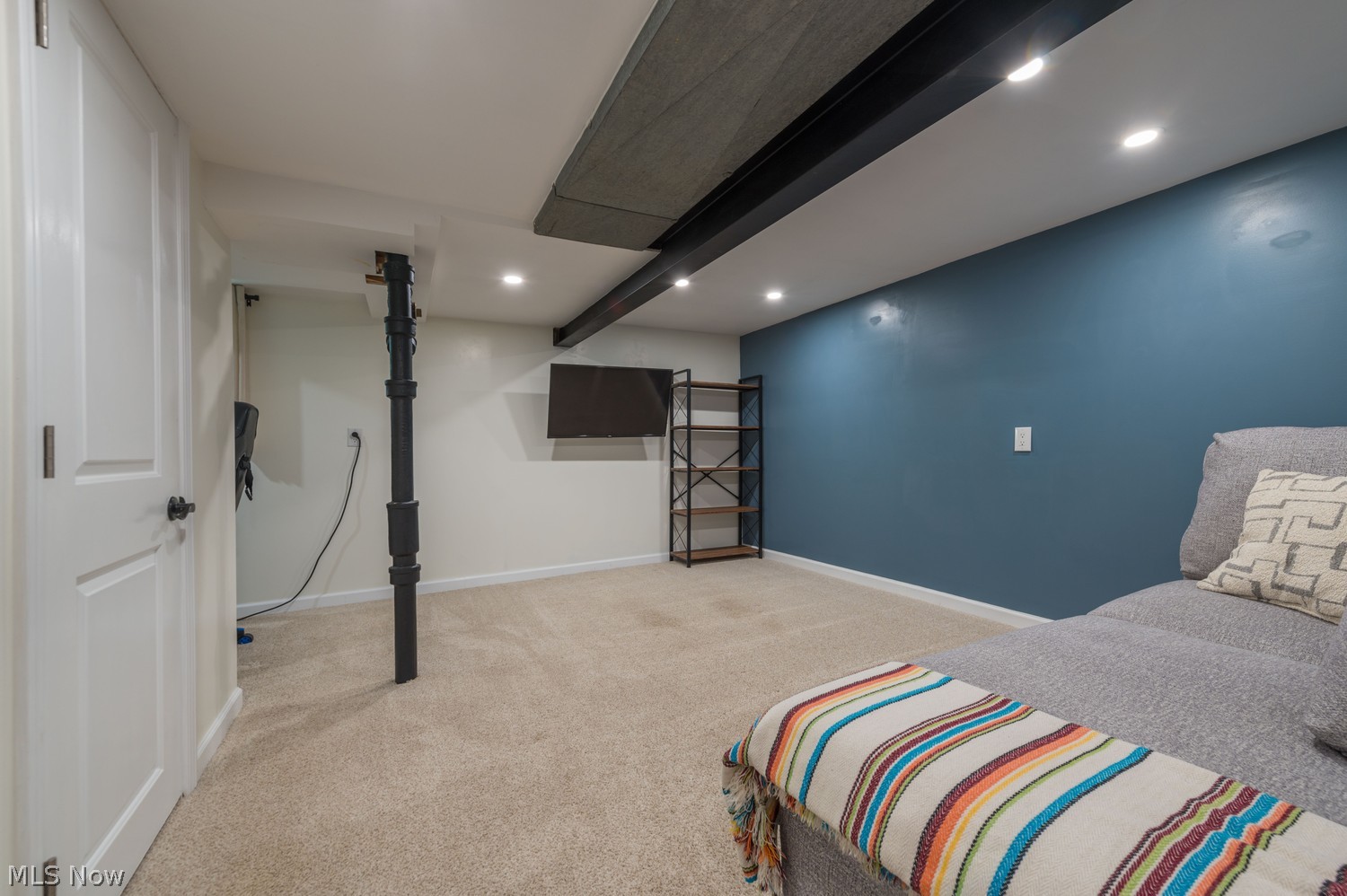 29626 Wolf Road Bay Village OH 44140