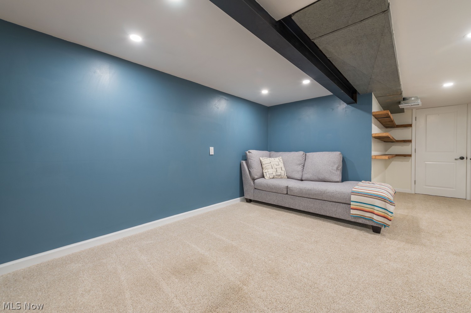 29626 Wolf Road Bay Village OH 44140