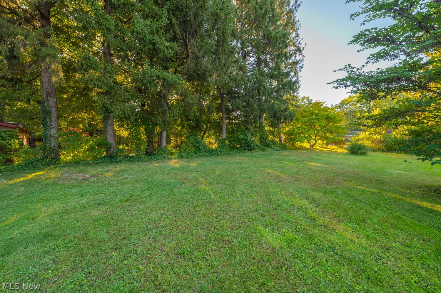 29626 Wolf Road Bay Village OH 44140