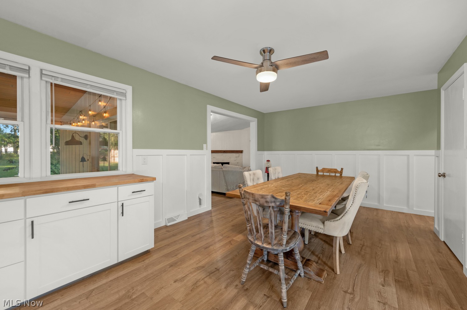 29626 Wolf Road Bay Village OH 44140