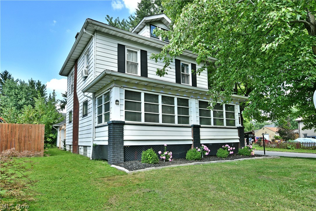504 5th Street Niles OH 44446