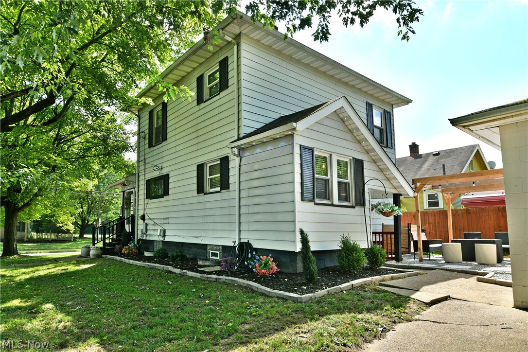 504 5th Street Niles OH 44446