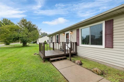 289 Elson Avenue Barberton OH 44203