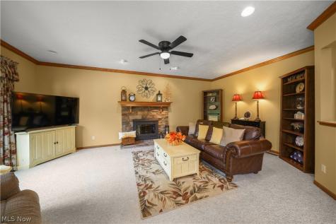 159 Kingston Drive Aurora OH 44202