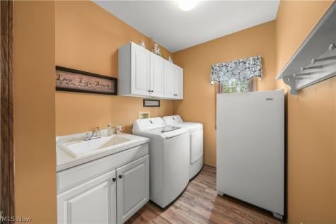 159 Kingston Drive Aurora OH 44202