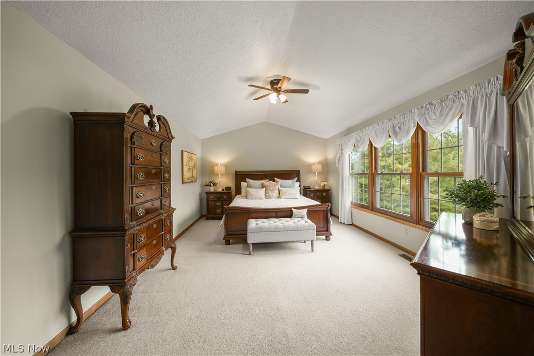 159 Kingston Drive Aurora OH 44202