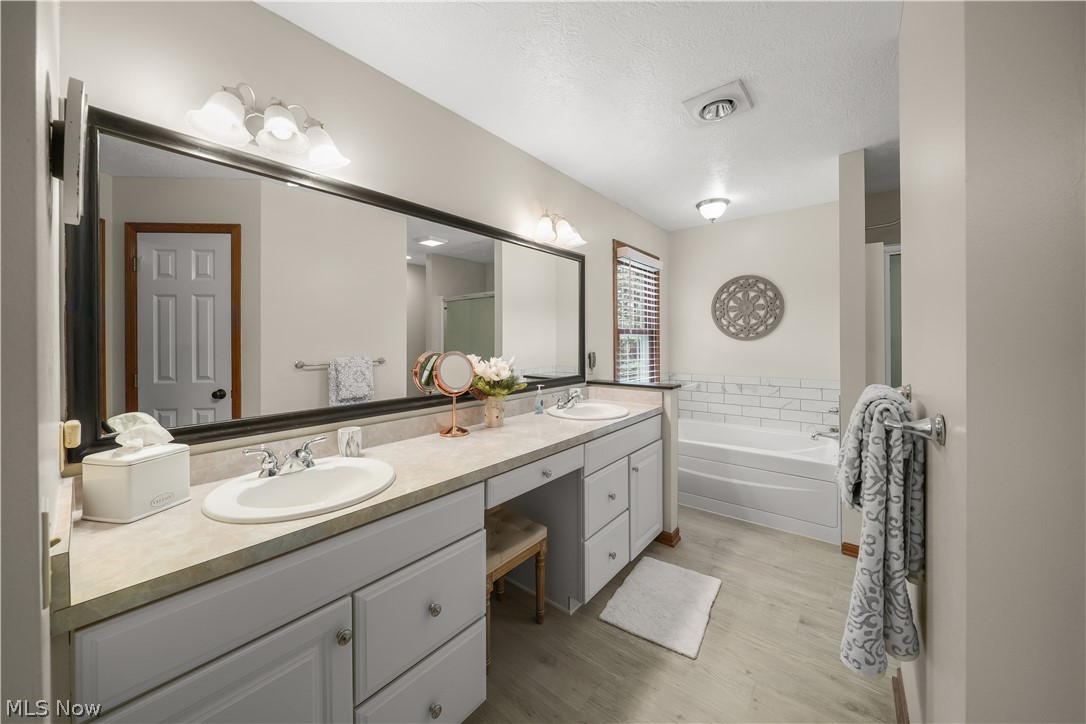 159 Kingston Drive Aurora OH 44202