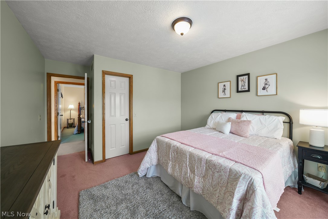 159 Kingston Drive Aurora OH 44202