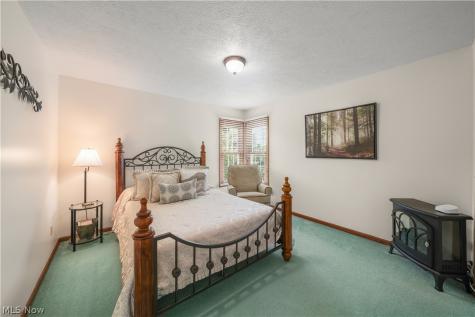 159 Kingston Drive Aurora OH 44202