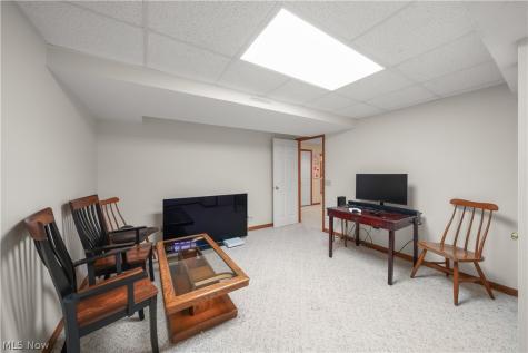159 Kingston Drive Aurora OH 44202