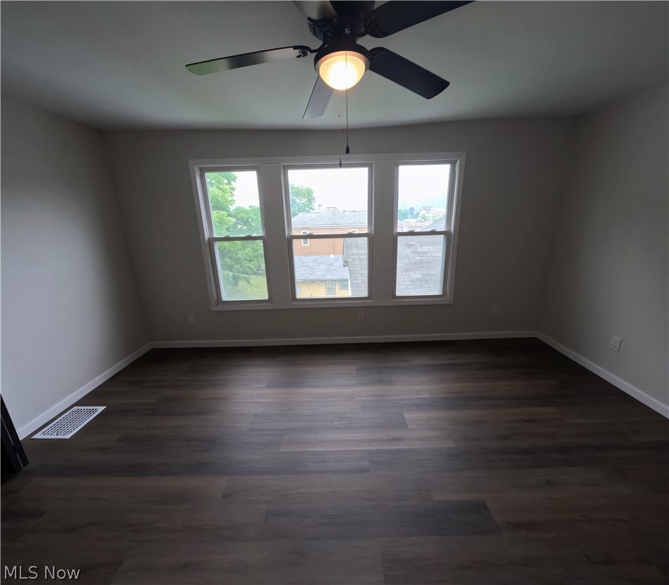 511 W Vine Street Martins Ferry OH 43935