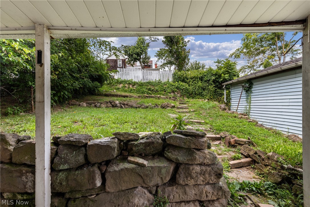 511 W Vine Street Martins Ferry OH 43935