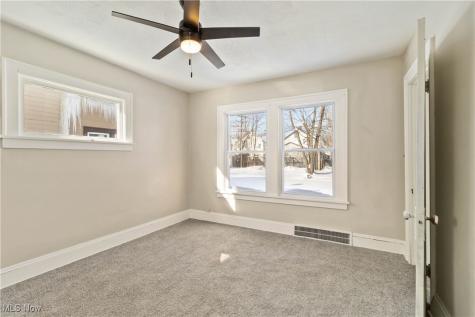 13409 Bartlett Avenue Cleveland OH 44120