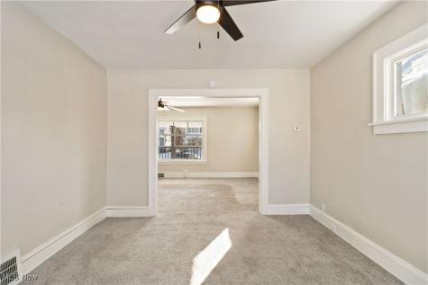 13409 Bartlett Avenue Cleveland OH 44120