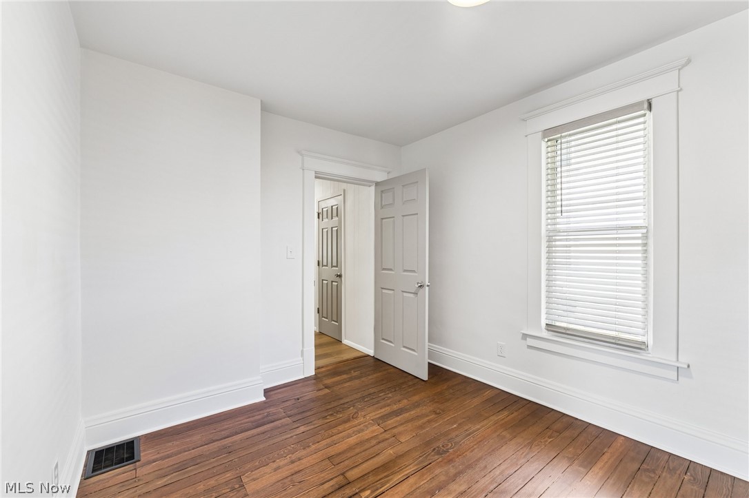 922 Pine Street Coshocton OH 43812