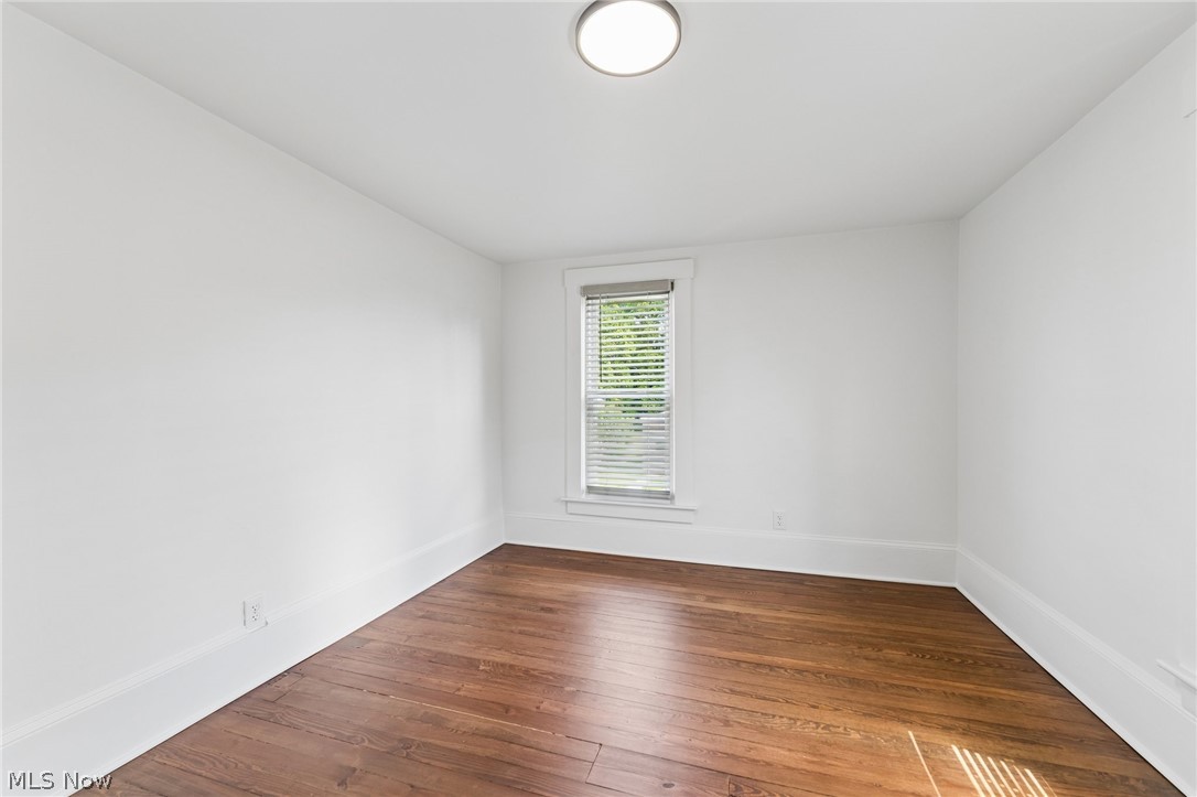 922 Pine Street Coshocton OH 43812
