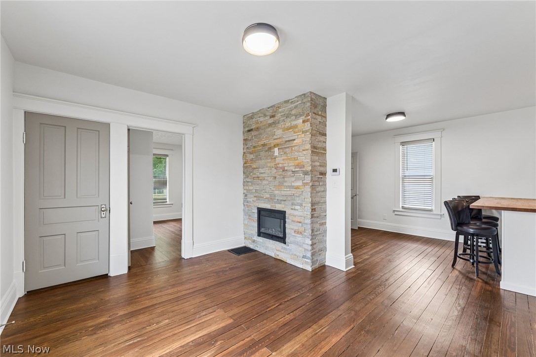 922 Pine Street Coshocton OH 43812